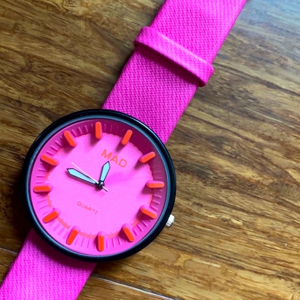 NWOT MAD Paris Design Hot Pink Neon Quartz Glass Women’s Analog Wrist Watch